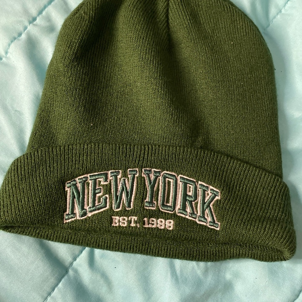 Green New York Beanie - Picture 1 of 3